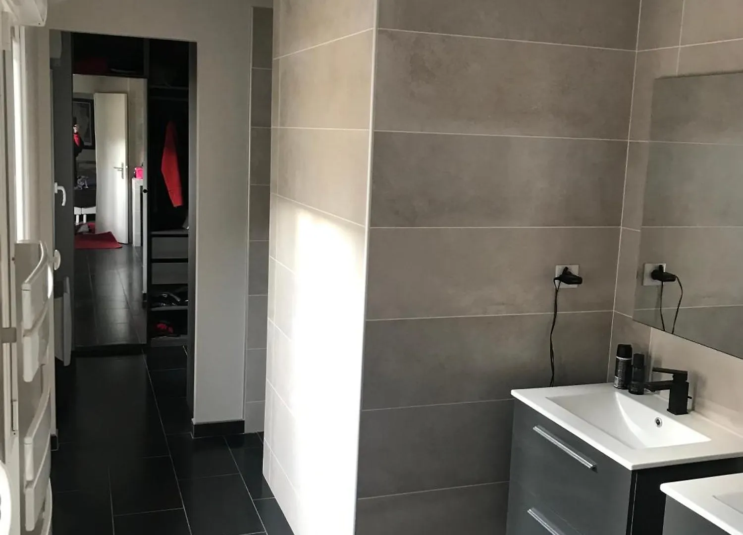 Standing Au Coeur De Ville- Argeles-Gazost-140 M2-3Etoiles 0*,  France
